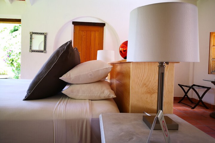 Room 25 of 120