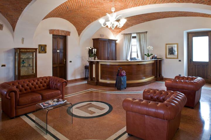 Lobby Entry