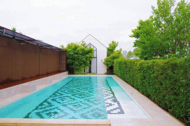 Pool 58 of 75