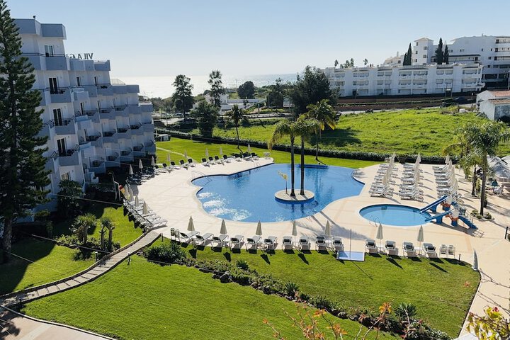 Pool Hotel