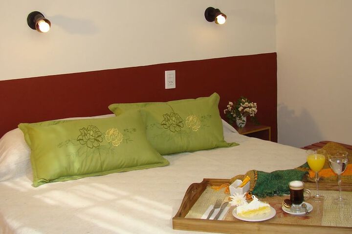 Room 9 of 29