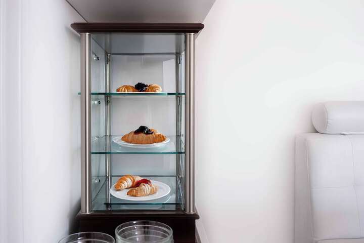 Breakfast/Coffee Service 206 of 212
