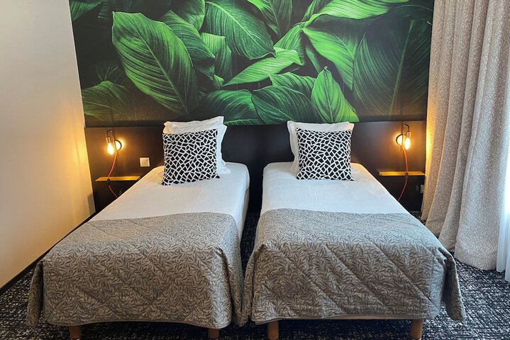 Room 20 of 74