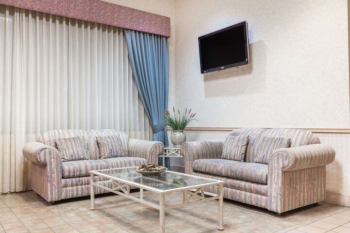 Hotel Interior 3 of 33