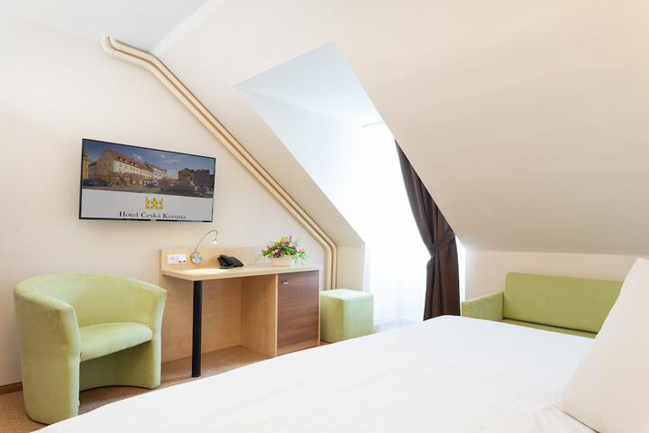 Room 14 of 36