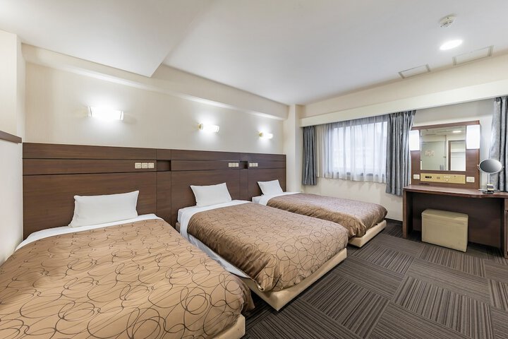 Room 6 of 52