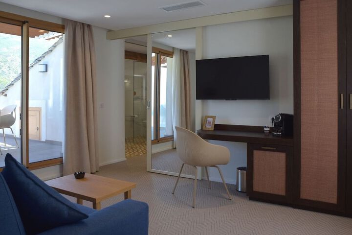 Room 18 of 62