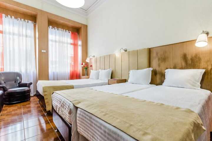 Room 9 of 45