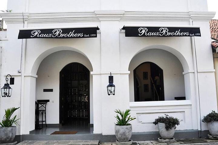 Maison De Raux Hotel