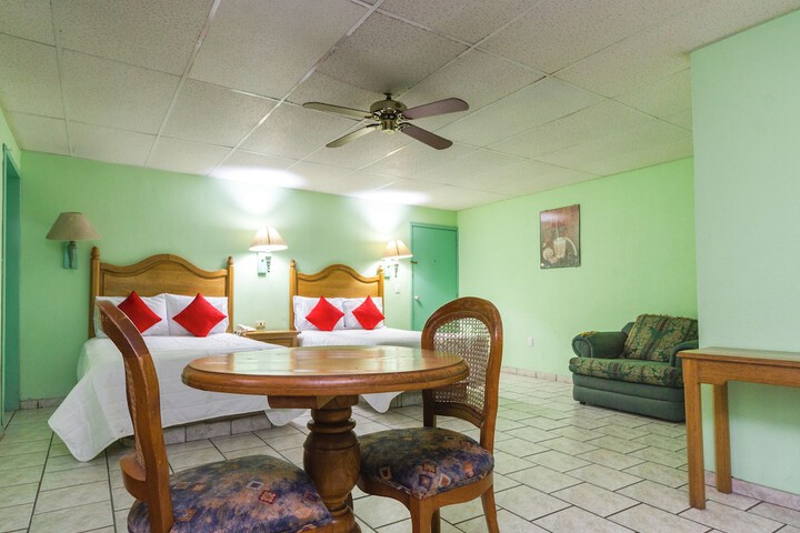 Room 15 of 36