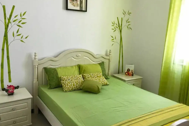 Room 4 of 23