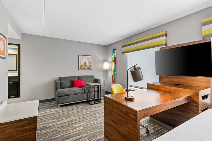 Room 10 of 42