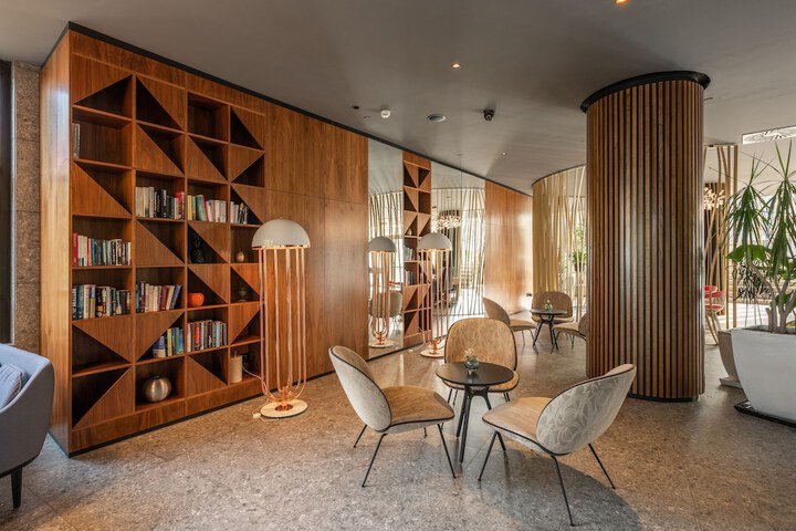 Hotel Lobby