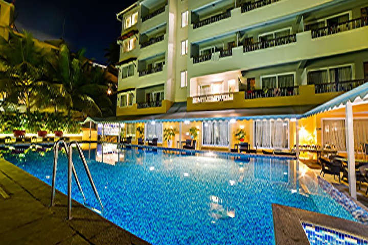 Hotel 4 of 13