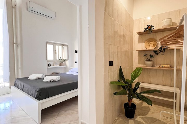 Room 10 of 86