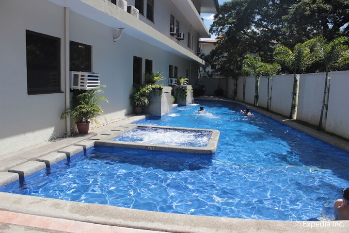 Pool 48 of 77