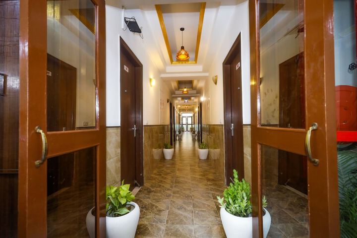 Hotel Interior 3 of 130