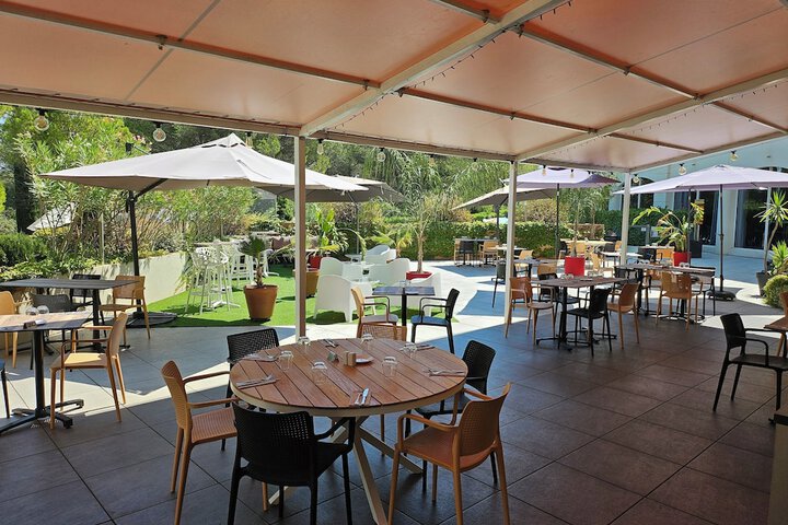 Terrace/Patio 109 of 120