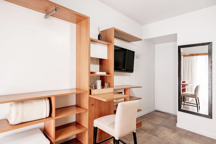 Room 11 of 57