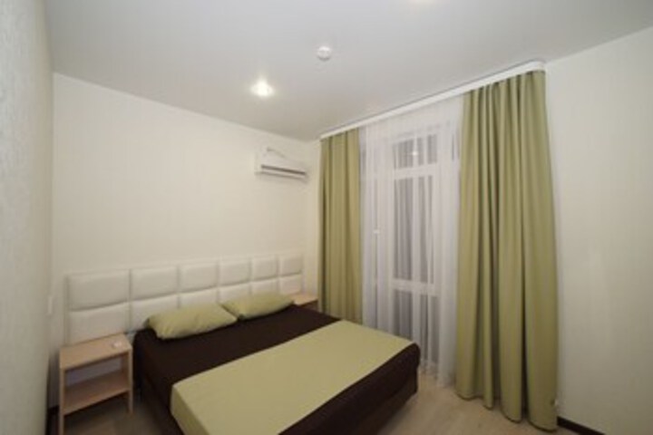 Room 16 of 23