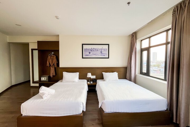 Room 35 of 67