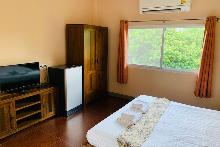 Room 10 of 152