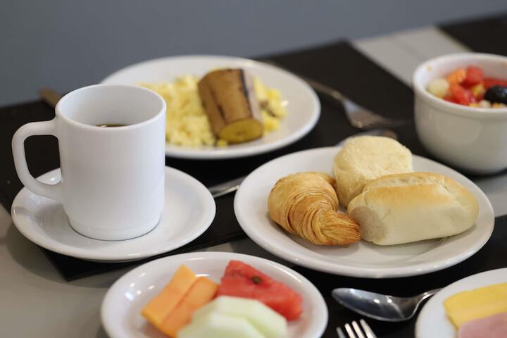 Breakfast area