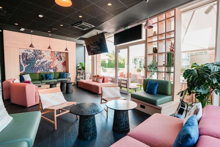Hotel Interior 72 of 127