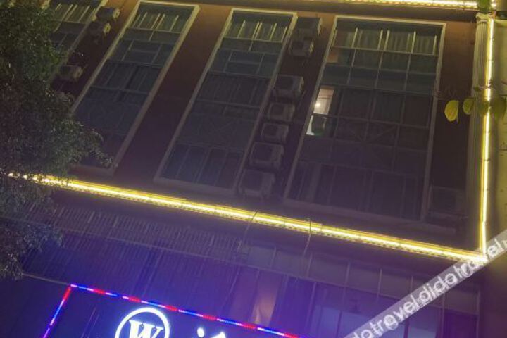 Hotel 2 of 14