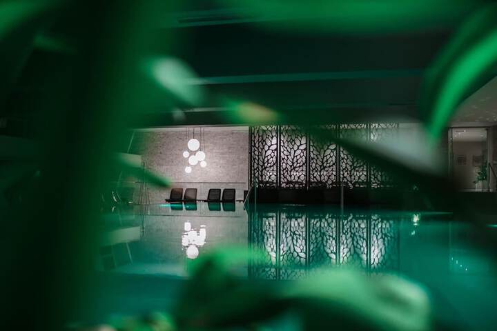 Pool 26 of 70