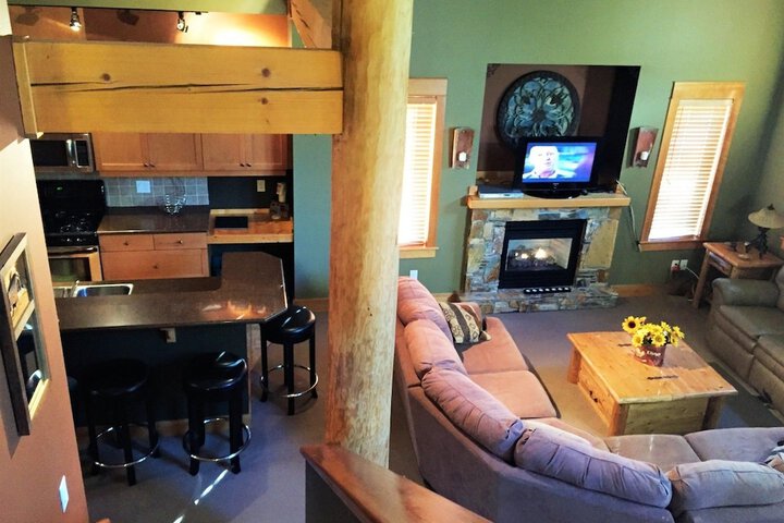 Room 9 of 15
