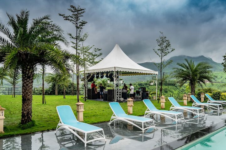 Sundeck 70 of 74