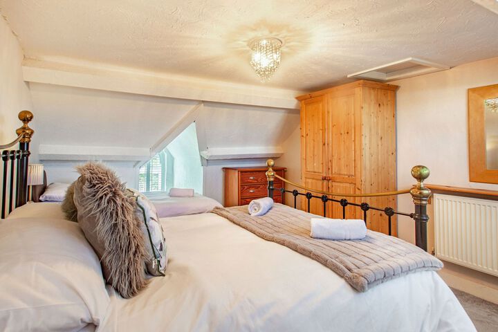 Room 44 of 54