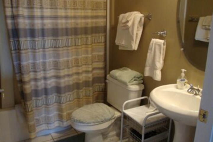 Room 10 of 65