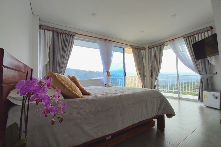 Room 4 of 28