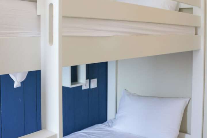 Room 16 of 39