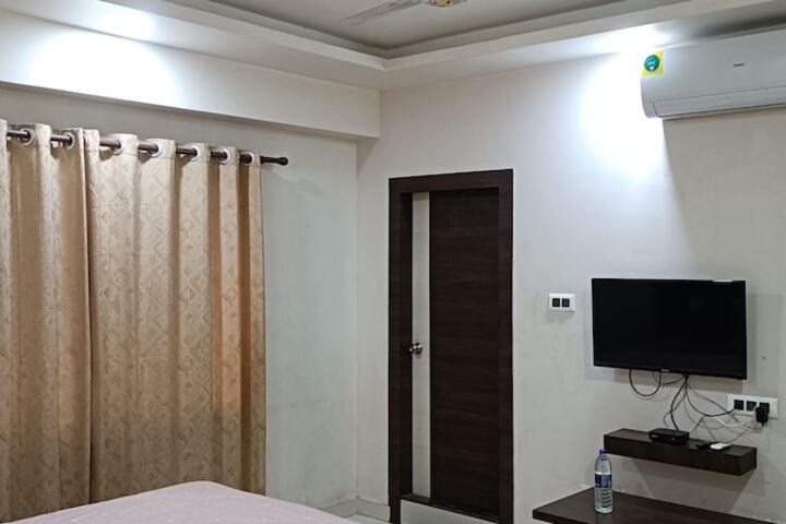 Room 12 of 40