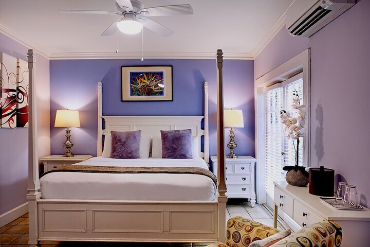 Room 28 of 47