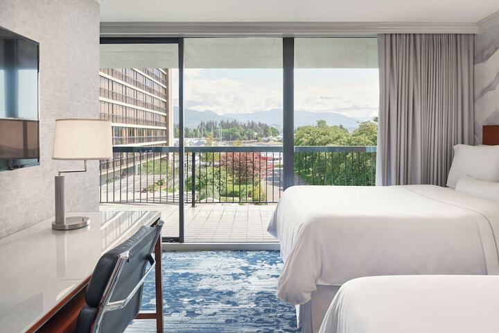 Room 28 of 192