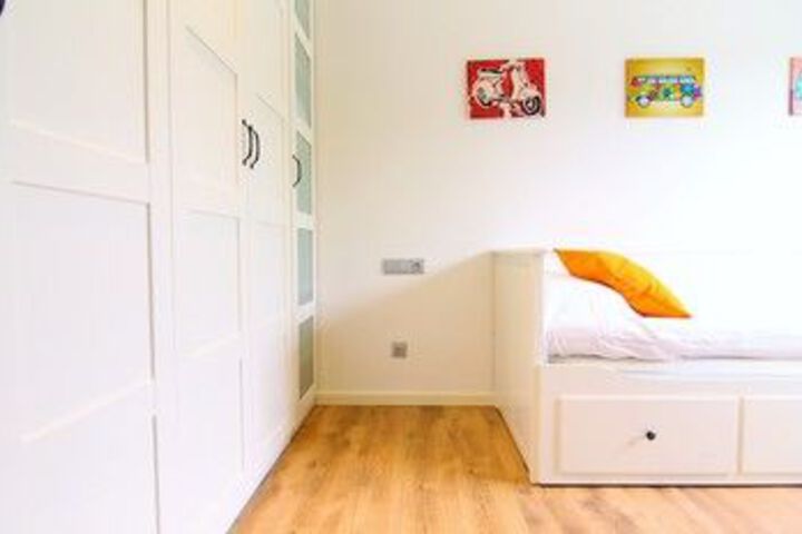 Room 68 of 176