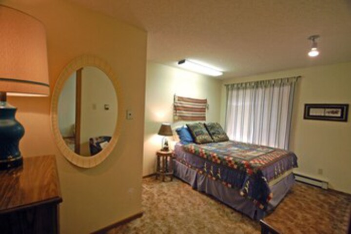 Room 32 of 40