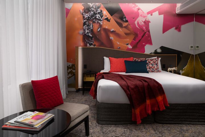 Room 10 of 60