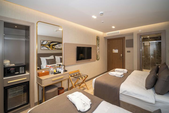 Room 92 of 170