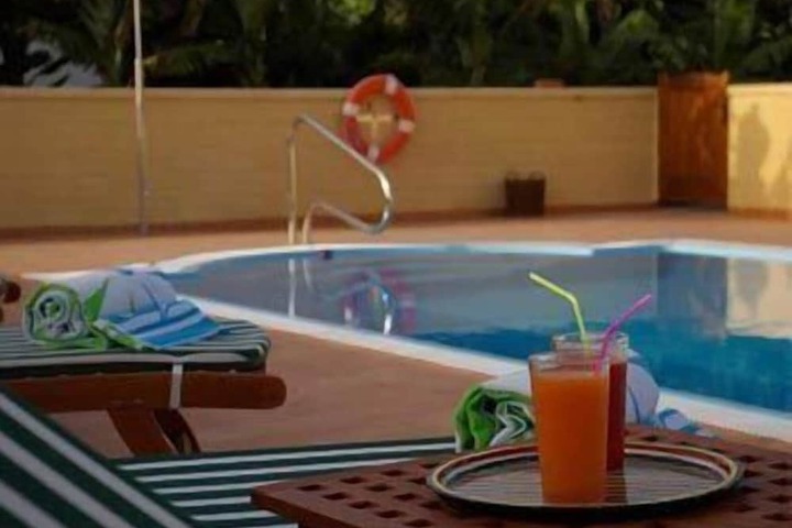 Pool 22 of 49