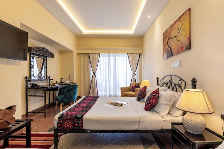 Room 8 of 44