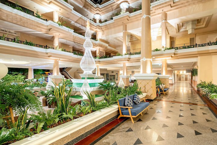 Hotel Interior 6 of 128