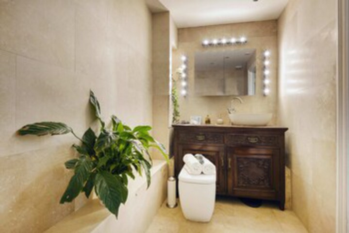 Room 2 of 20