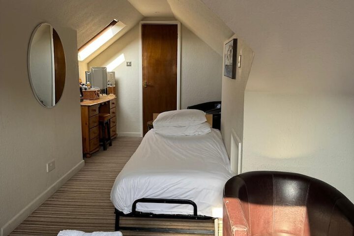 Room 55 of 119