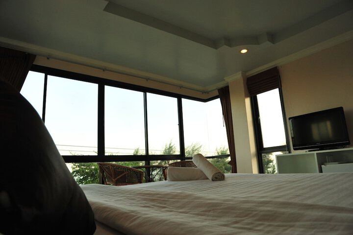 Room 15 of 30