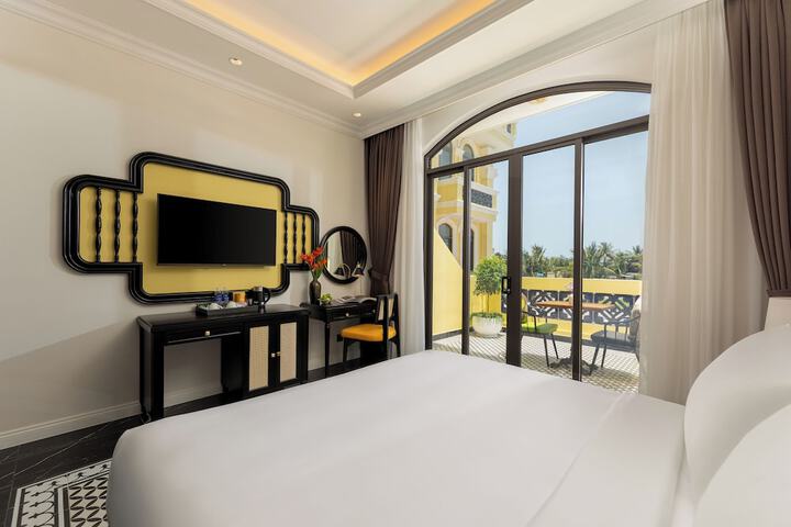 Room 22 of 107